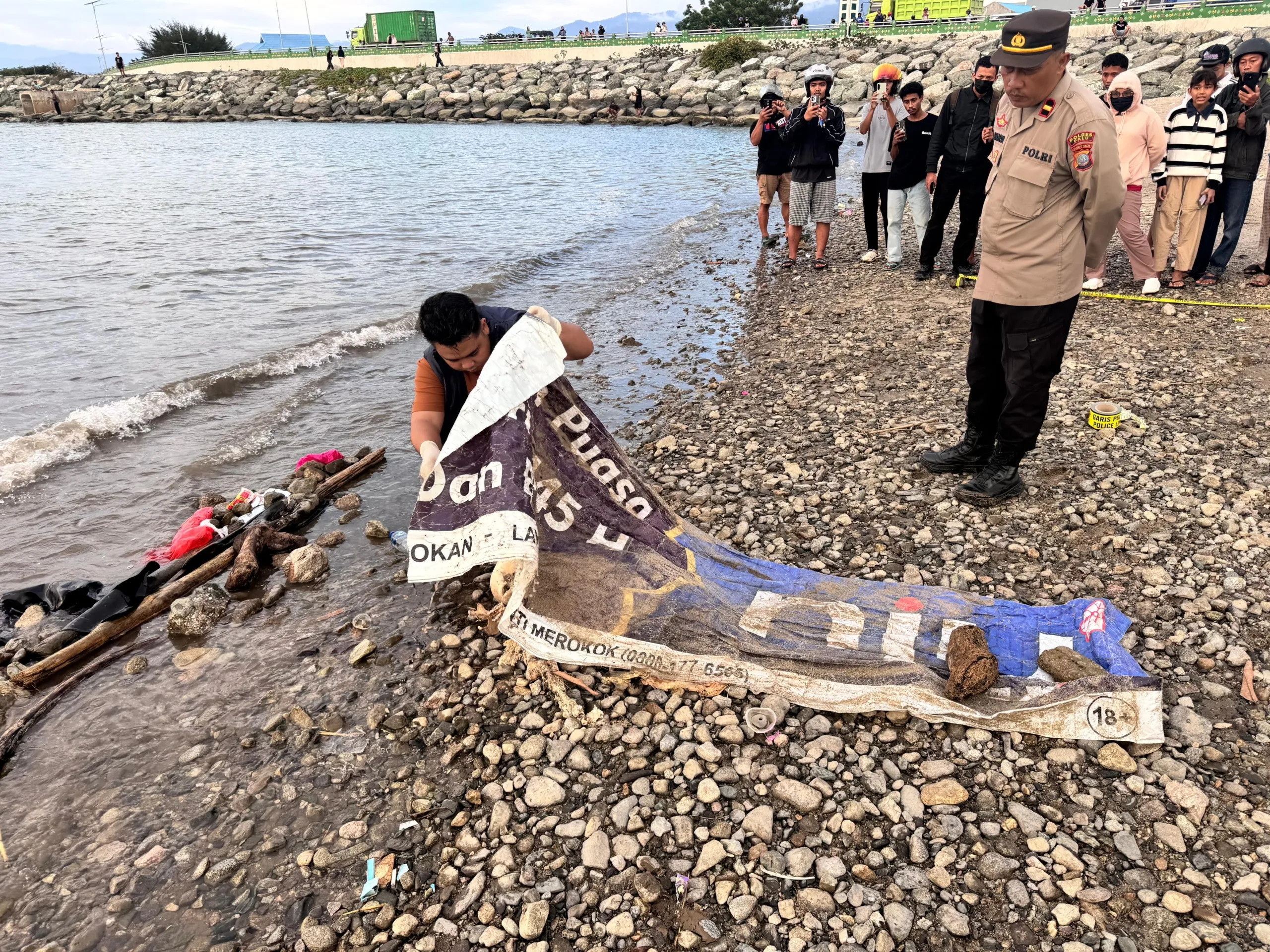 Mayat Tanpa Identitas Ditemukan di Pesisir Pantai Talise