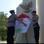 Jelang Hari Bhayangkara ke-80, Polres Tolitoli Tabur Bunga di TMP Kalangkangan