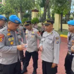 Kasi Propam Polresta Palu Cek Kelengkapan Administrasi Anggota
