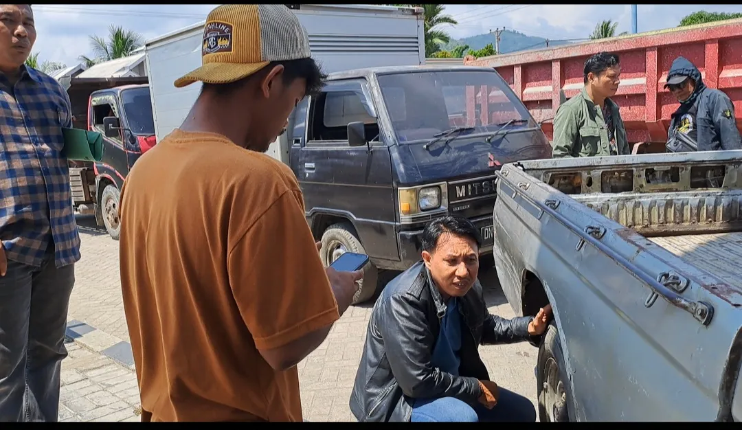 Hari Kedua Sidak SPBU, Satreskrim Polres Tolitoli Amankan Mobil Diduga Pelansir Solar 1 Hari Kedua Sidak SPBU, Satreskrim Polres Tolitoli Amankan Mobil Diduga Pelansir Solar